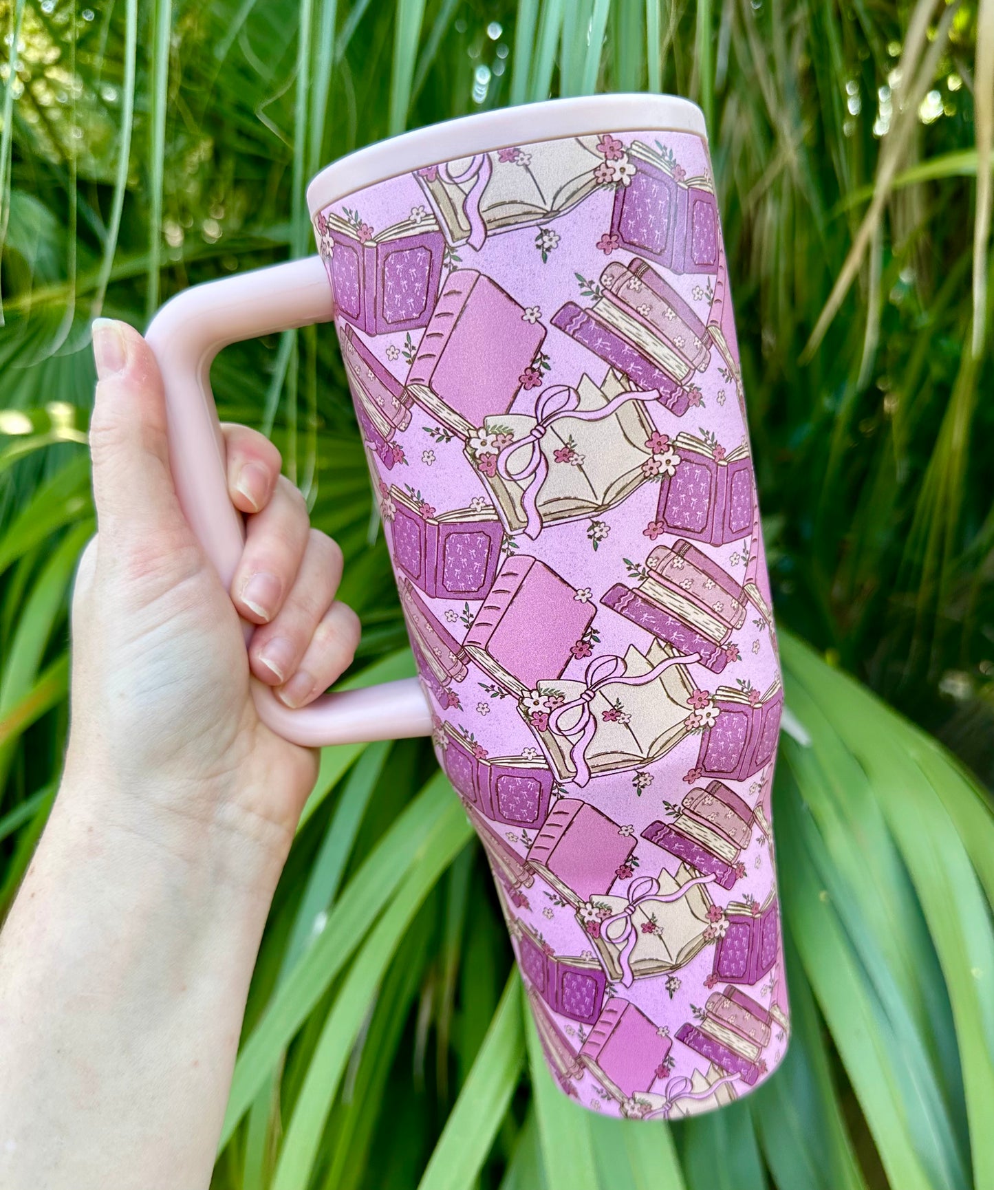 Books + Bows 40oz No Spill (RTS)